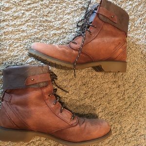 Teva Delavina folded lace boot